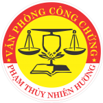 Công chứng viên của Phòng công chứng làm thủ tục để thành lập văn phòng công chứng